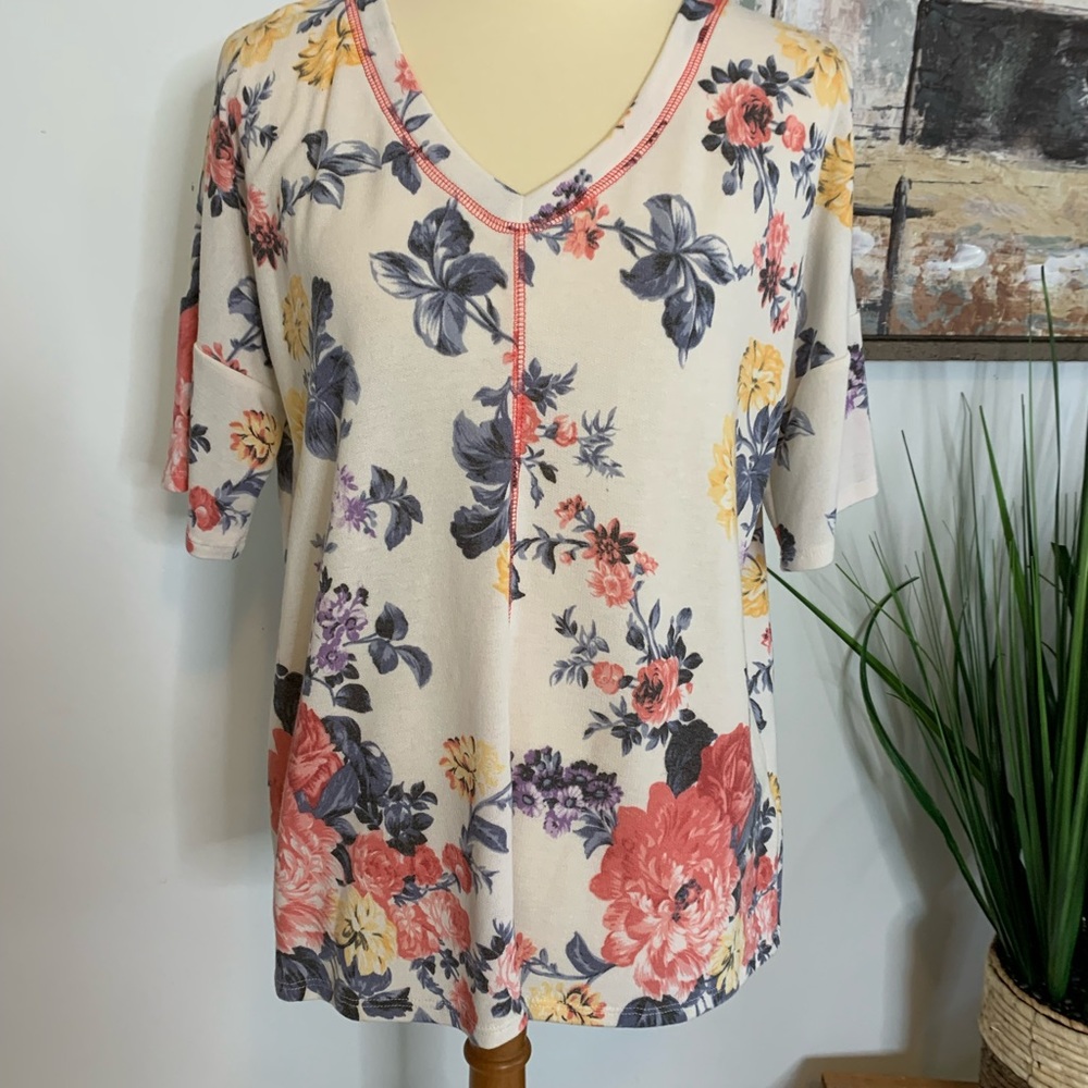 NEW Floral Top